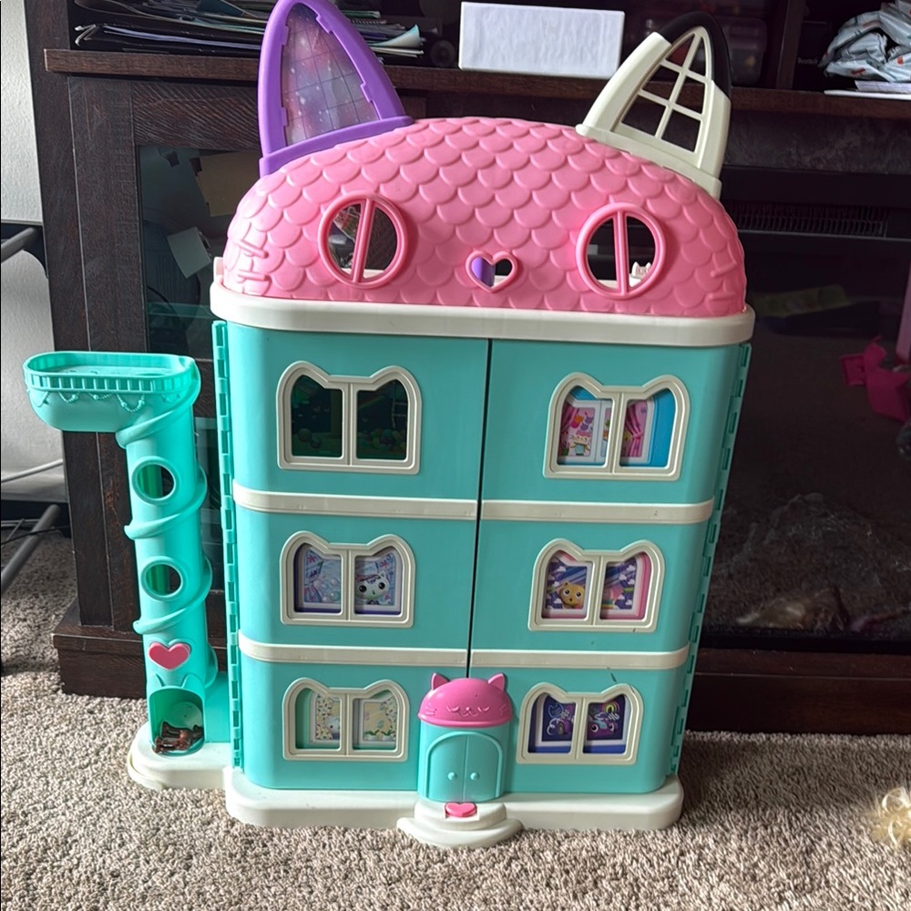 Gabby dollhouse